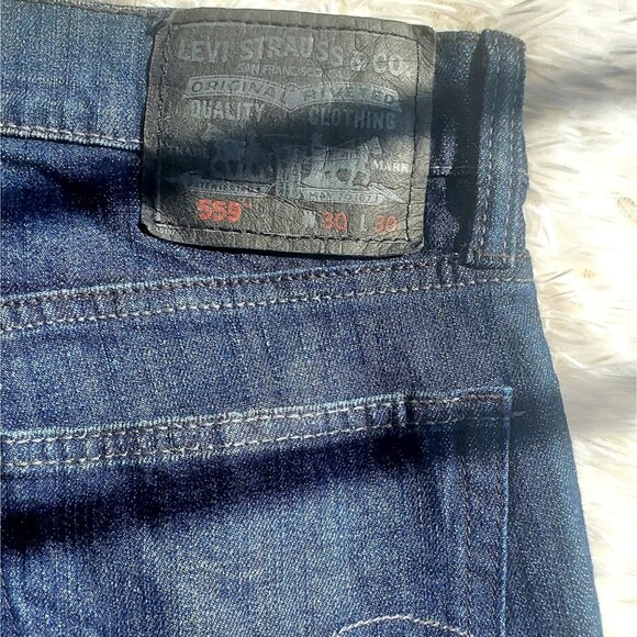 Men's Levi's Relaxed Straight leg Dark Wash Denim Jeans - Picture 9 of 9
